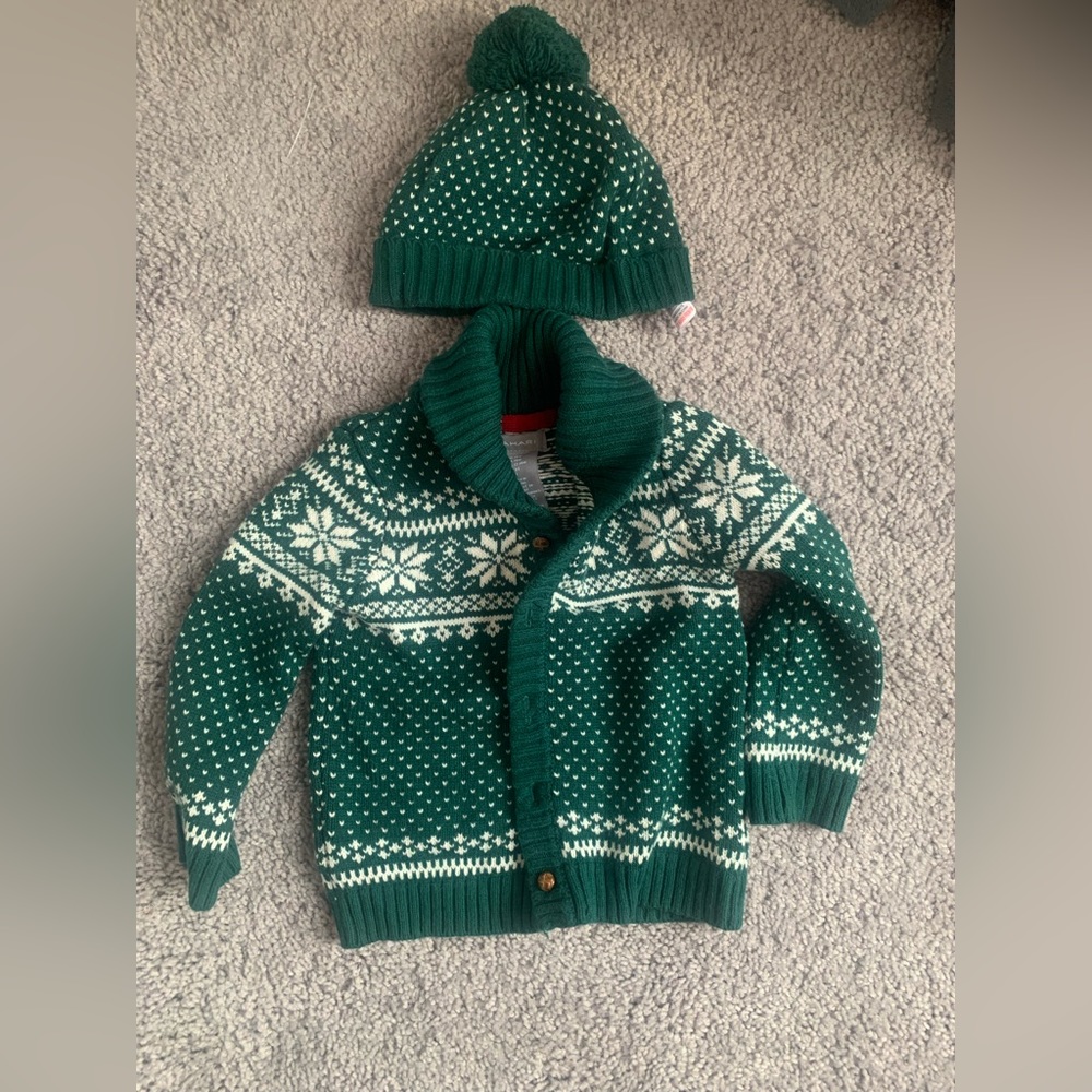 Gently used sweater and hat set Boys 18M. Perfect for the Holidays